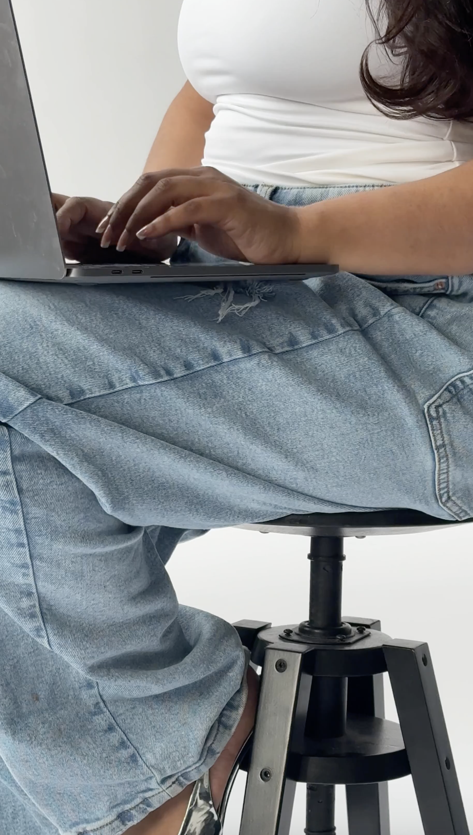 girl working on laptop to work on online visibility